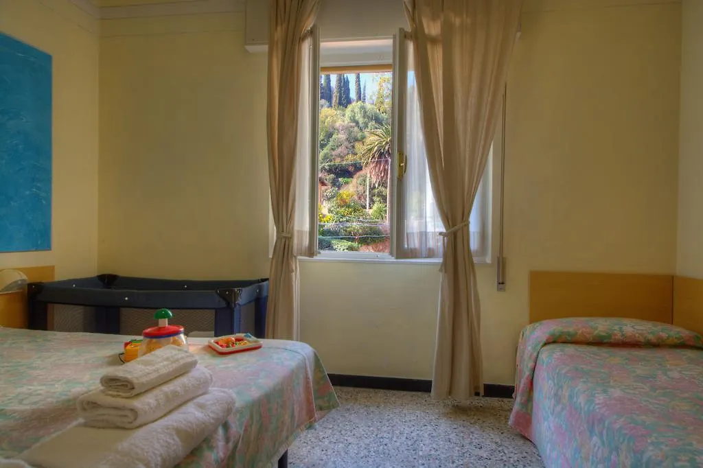 Hotel Savoia Finale Ligure